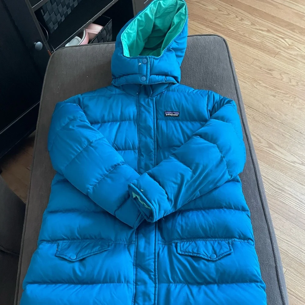 Patagonia girls XL coat